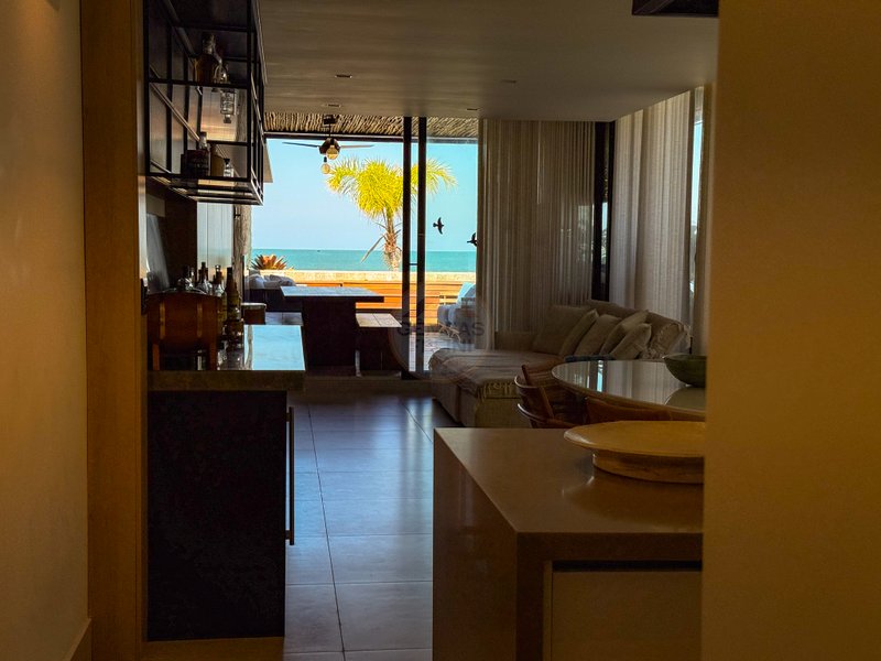 Casa Frente ao Mar na Praia de Juquehy com 4 Suítes - LOCAÇÃO DIÁRIA  São Sebastião - 