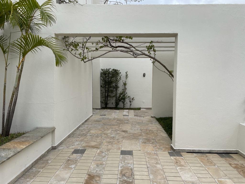 Apartamento à venda e aluguel com 1 quarto, 50m² - Foto 17