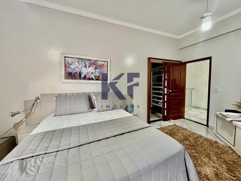 Sobrado Reformado no Rio Madeira – 3 Quartos | Conforto, Espaço e Exclusividade Rua Francisco Otero Porto Velho - 