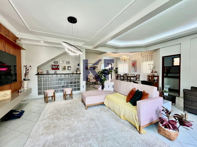 Sobrado Reformado no Rio Madeira – 3 Quartos | Conforto, Espaço e Exclusividade Rua Francisco Otero Porto Velho - 