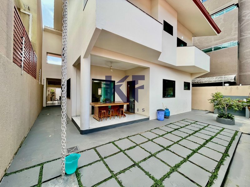 Sobrado Reformado no Rio Madeira – 3 Quartos | Conforto, Espaço e Exclusividade Rua Francisco Otero Porto Velho - 