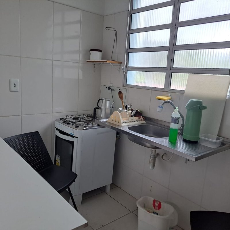 Galpão comercial com mezanino e amplo terreno - Mogi das Cruzes - 