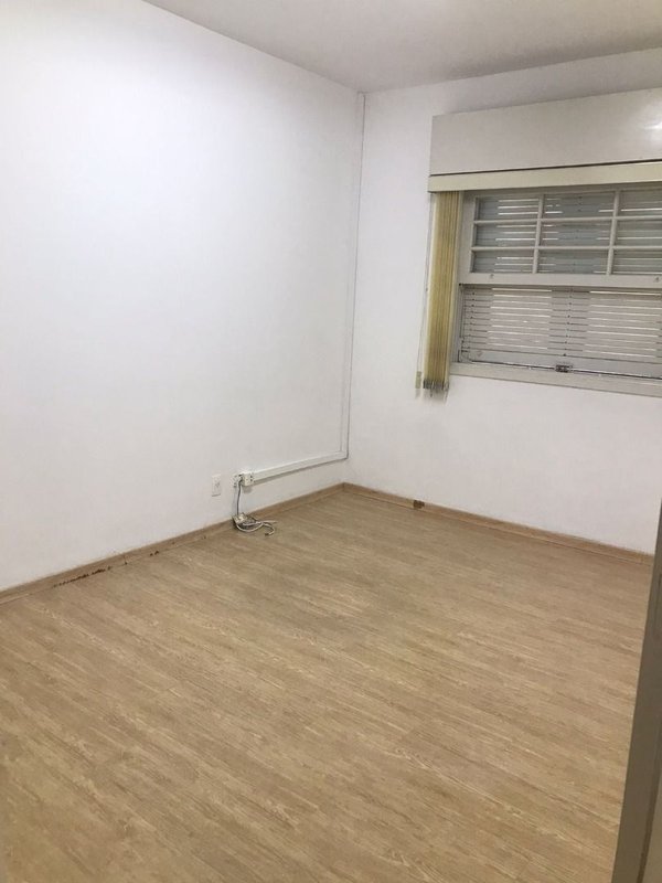Casa térrea no Vila Rubens com 02 dormitórios, sala, cozinha e banheiro - Mogi das Cruzes - 