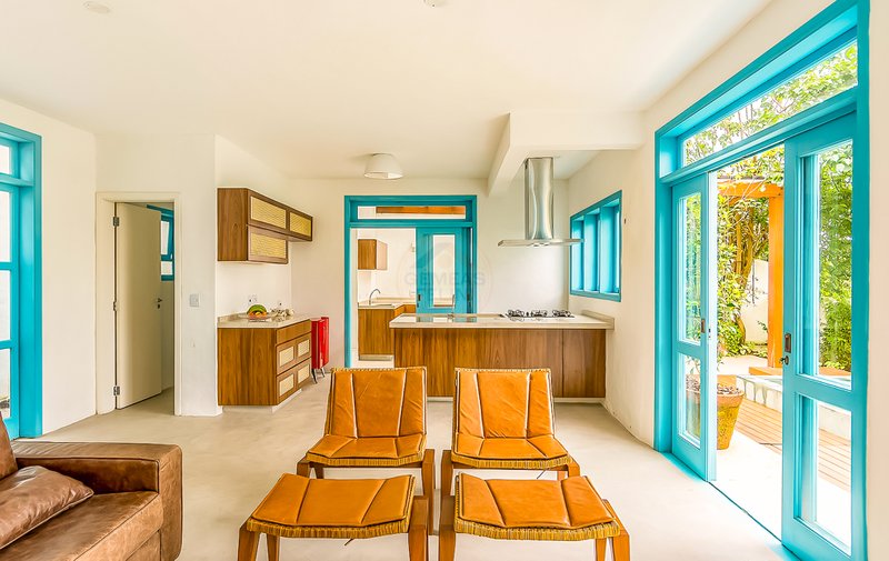 Casa com Vista Deslumbrante para o Mar na Praia de Juquehy -  À VENDA - São Sebastião - 