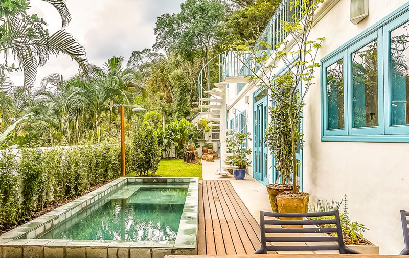 Casa com Vista Deslumbrante para o Mar na Praia de Juquehy -  À VENDA - São Sebastião - 