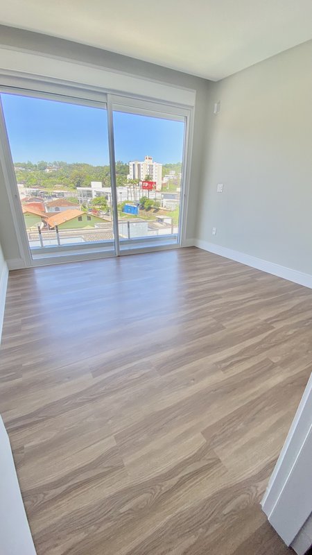 CASA DE ALTO PADRÃO COM 3 SUÍTES NO JARDIM MALUCHE - Brusque - 