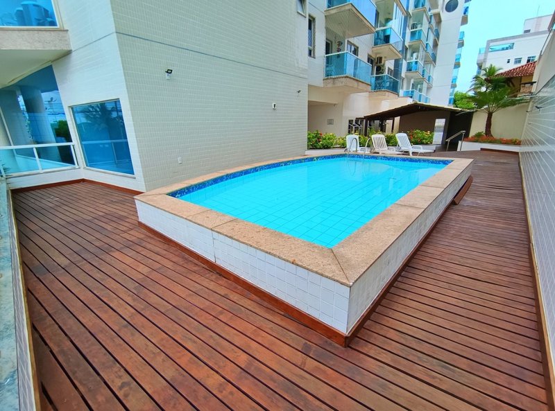 2 quartos Praia de Peracanga prédio com piscina Avenida La Paloma Guarapari - 