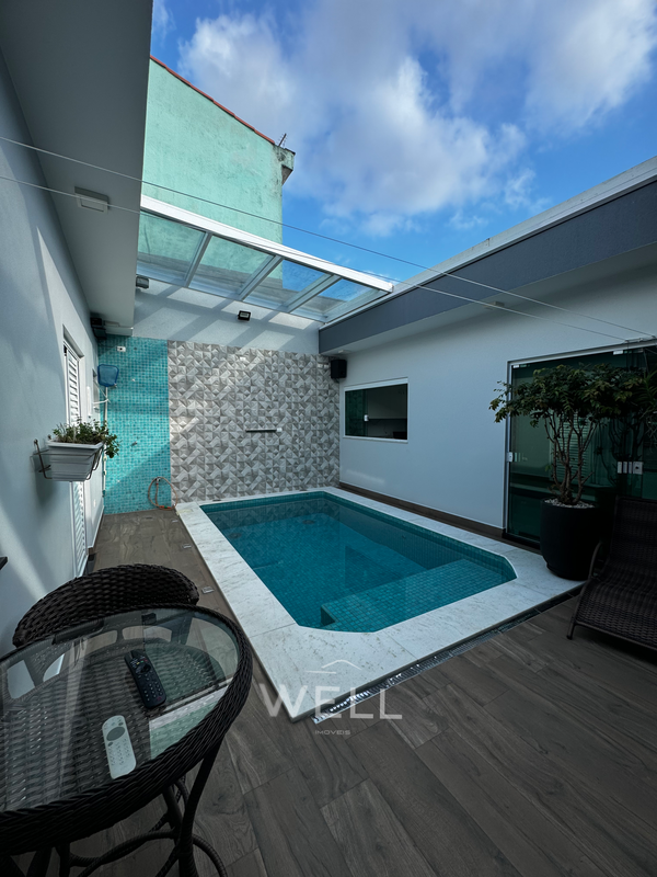 Casa térrea com piscina à venda no Parque Jaçatuba Santo André 200m2 - 03 suítes - Santo André - 