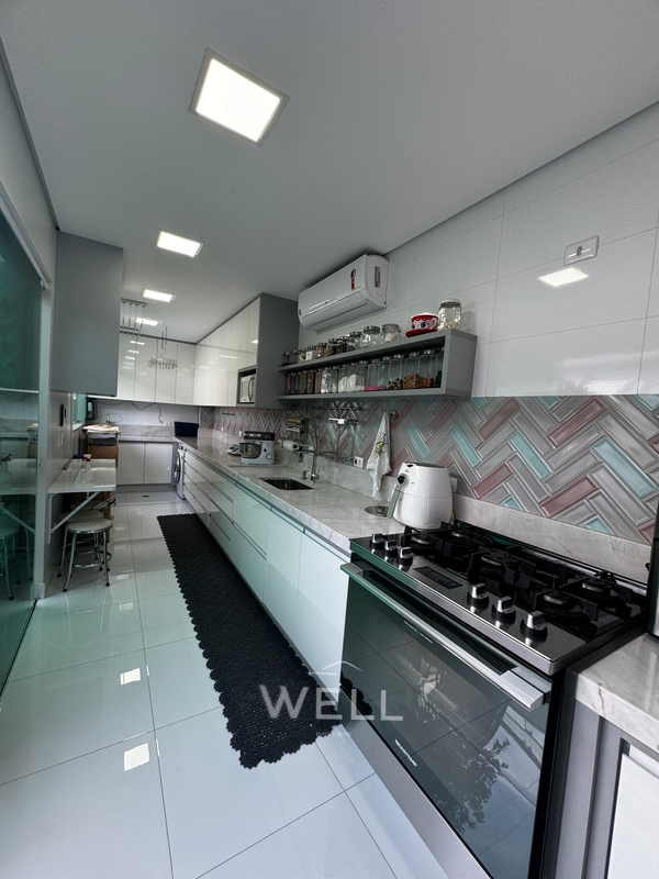 Casa térrea com piscina à venda no Parque Jaçatuba Santo André 200m2 - 03 suítes - Santo André - 