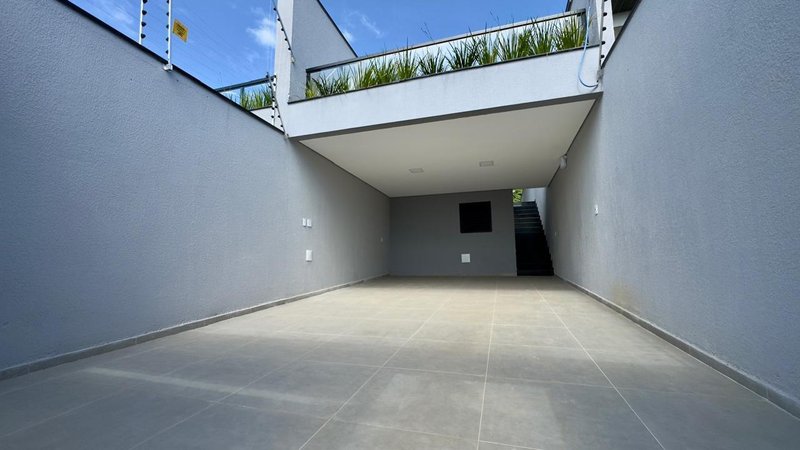 LINDA CASA EM ATIBAIA - Atibaia - 