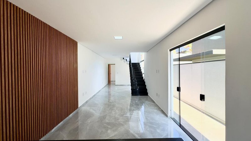 LINDA CASA EM ATIBAIA - Atibaia - 