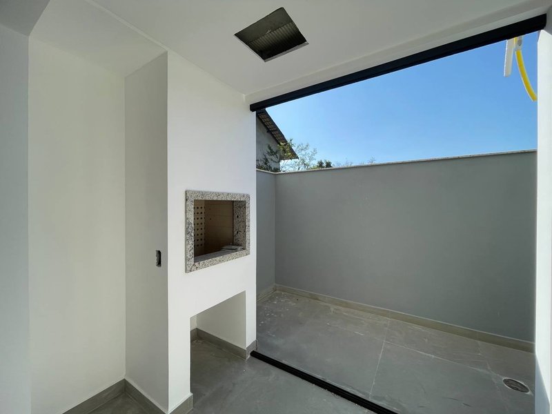 Apartamento térreo com 2 quartos, Bairro Santa Regina - Camboriú-SC Rua Londres Camboriú - 