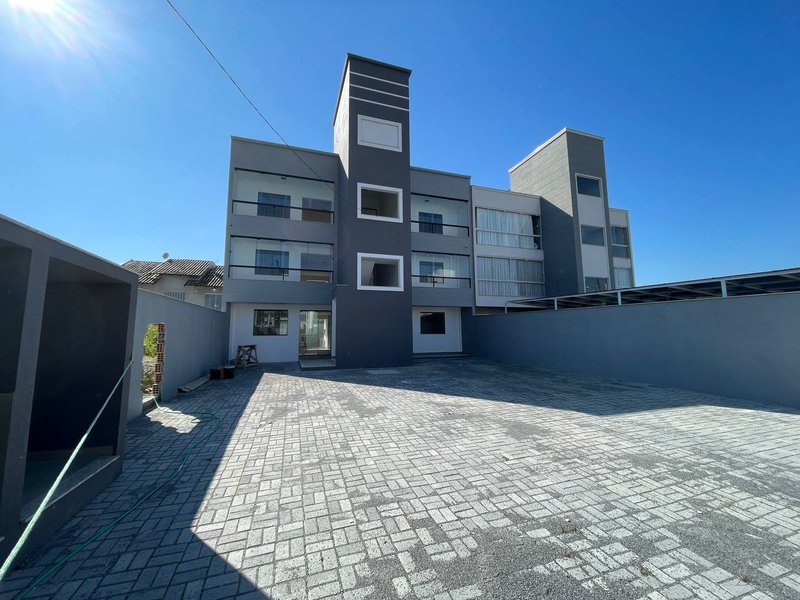 Apartamento térreo com 2 quartos, Bairro Santa Regina - Camboriú-SC Rua Londres Camboriú - 