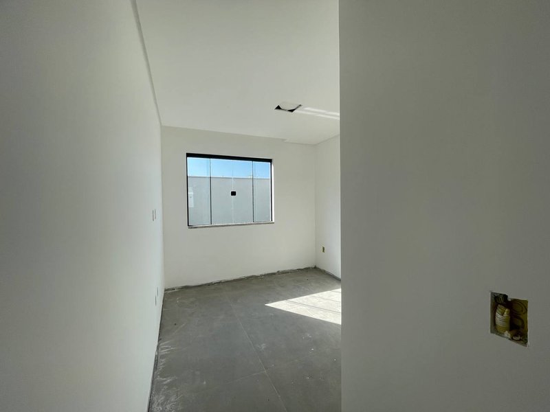 Apartamento térreo com 2 quartos, Bairro Santa Regina - Camboriú-SC Rua Londres Camboriú - 