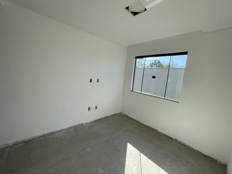 Apartamento térreo com 2 quartos, Bairro Santa Regina - Camboriú-SC Rua Londres Camboriú - 
