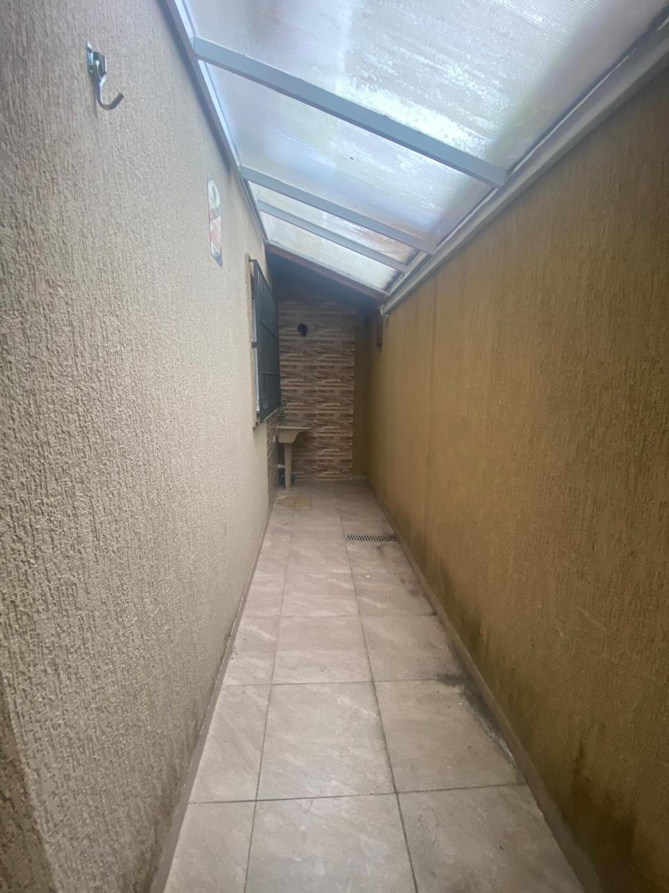 Casa à venda com 3 quartos, 108m² - Foto 11