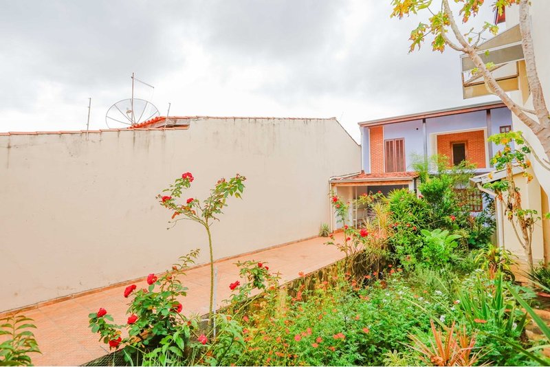 Casa Á venda no Jardim Bertanha, 243m - R$ 537.000 - 4 Dormitórios- 2 Suítes - Sorocaba SP Rua Abdalla Tebet Sorocaba - 