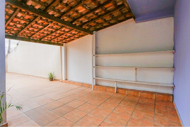 Casa Á venda no Jardim Bertanha, 243m - R$ 537.000 - 4 Dormitórios- 2 Suítes - Sorocaba SP Rua Abdalla Tebet Sorocaba - 