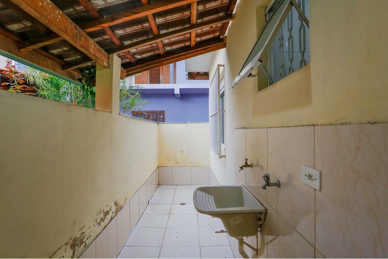 Casa Á venda no Jardim Bertanha, 243m - R$ 537.000 - 4 Dormitórios- 2 Suítes - Sorocaba SP Rua Abdalla Tebet Sorocaba - 