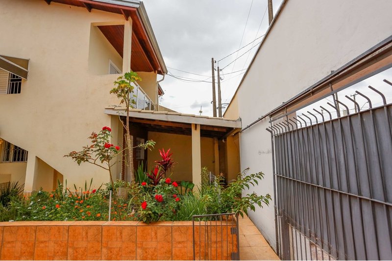 Casa Á venda no Jardim Bertanha, 243m - R$ 537.000 - 4 Dormitórios- 2 Suítes - Sorocaba SP Rua Abdalla Tebet Sorocaba - 