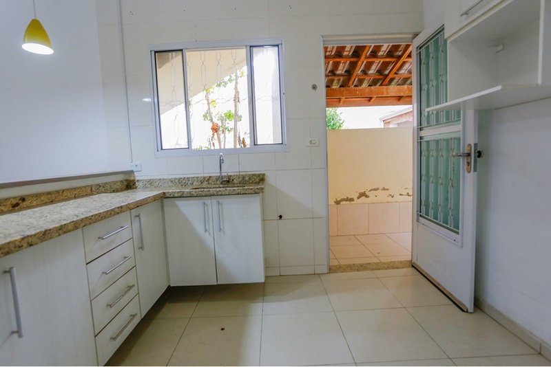 Casa Á venda no Jardim Bertanha, 243m - R$ 537.000 - 4 Dormitórios- 2 Suítes - Sorocaba SP Rua Abdalla Tebet Sorocaba - 