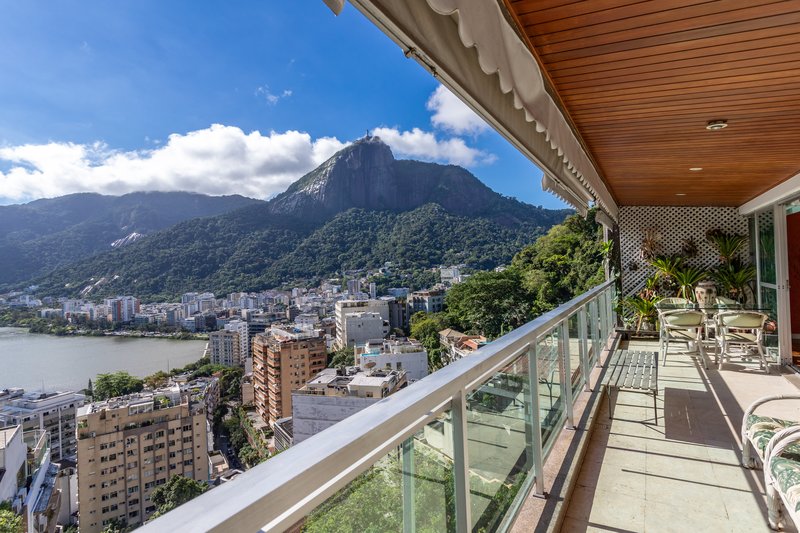 Uma casa nas alturas  Rio de Janeiro - 
