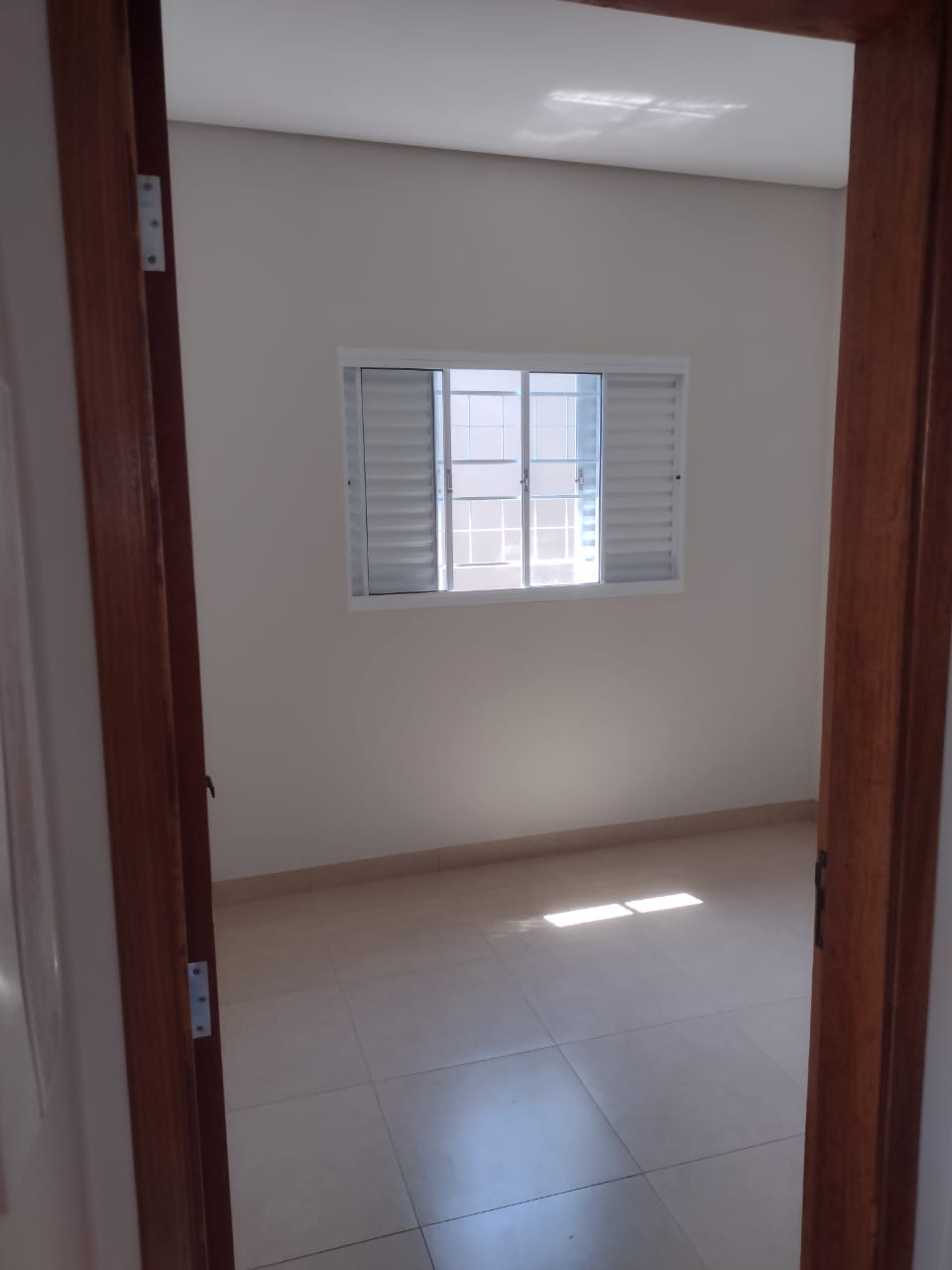 Casa t&eacute;rrea - 2 quartos sendo 1 suite Rua Guenka Kosuke Campo Grande - 