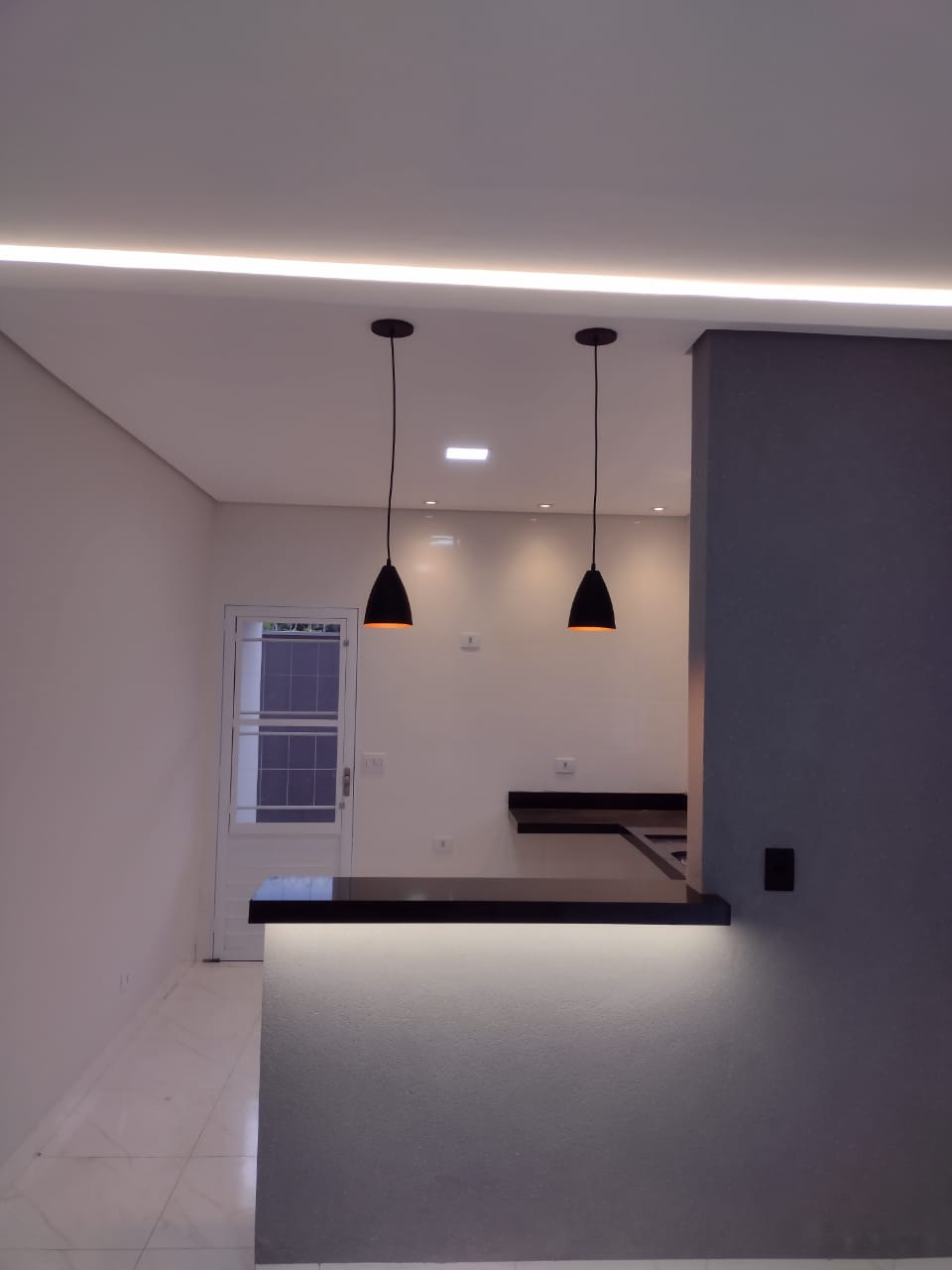 Casa t&eacute;rrea - 2 quartos sendo 1 suite Rua Guenka Kosuke Campo Grande - 