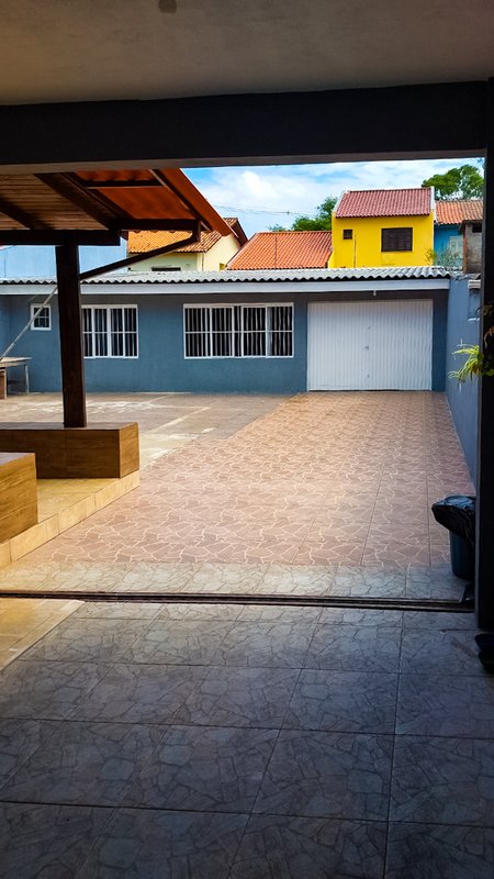 Casa com 4 dormitórios e edícula próximo a Av Baltazar De Oliveira Garcia Rua Professor Álvaro Barcellos Ferreira  Porto Alegre - 