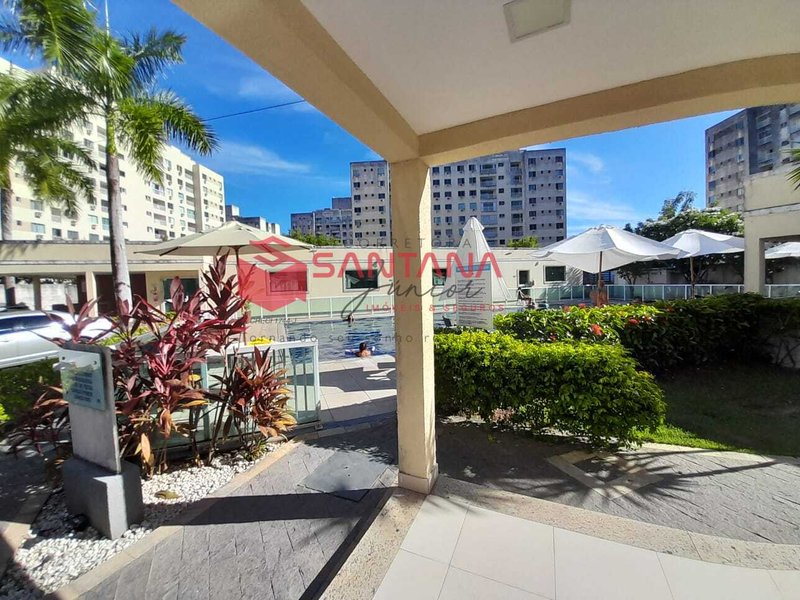Apartamento mobiliado com 2/4 em Buraquinho (INDISPONÍVEL) Rua Ministro Antônio Carlos Magalhães Lauro de Freitas - 