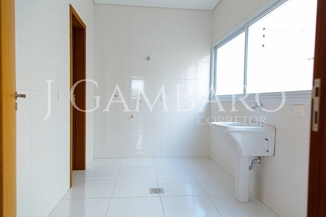 Casa à venda com 3 quartos, 300m² - Foto 11