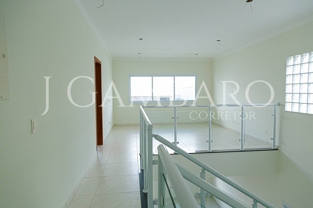 Casa à venda com 3 quartos, 300m² - Foto 17