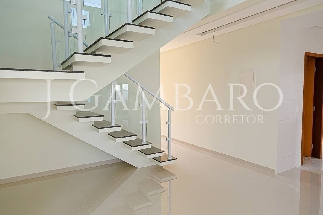 Casa à venda com 3 quartos, 300m² - Foto 6