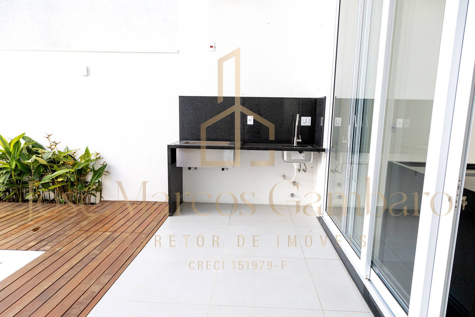 Casa de Condomínio à venda com 3 quartos, 360m² - Foto 17