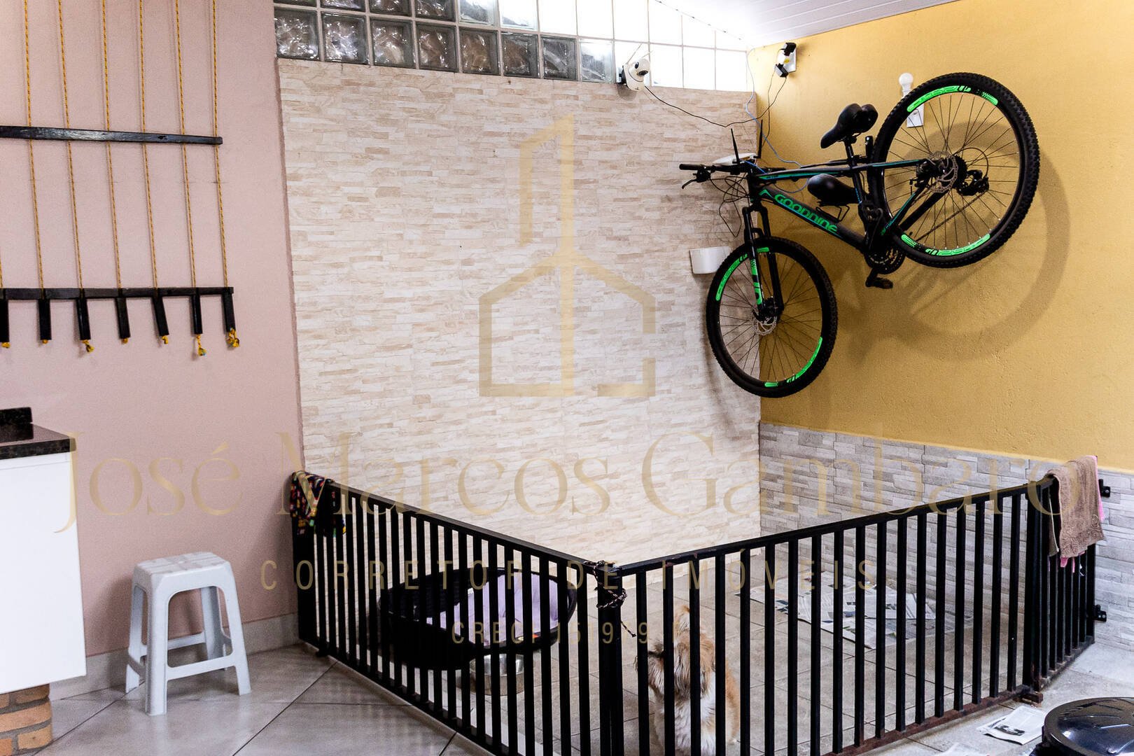 Casa à venda com 3 quartos, 250m² - Foto 7