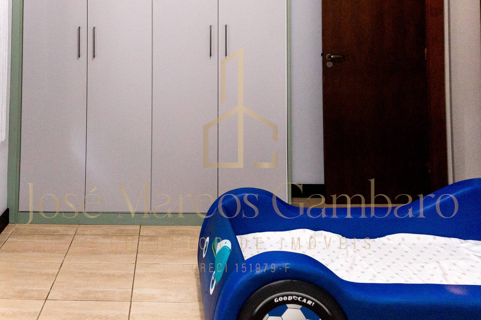 Casa à venda com 3 quartos, 250m² - Foto 23