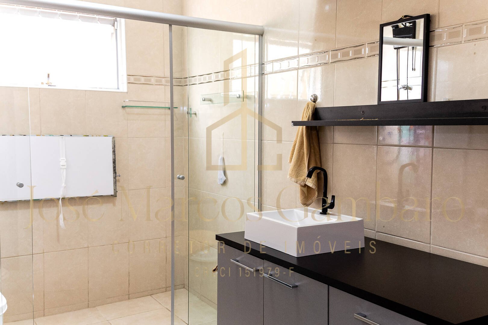 Casa à venda com 3 quartos, 250m² - Foto 18