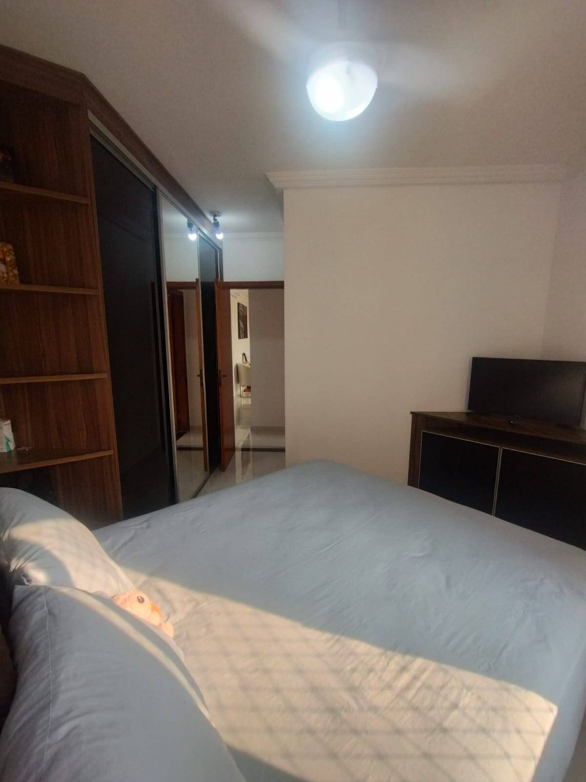 Apartamento à venda com 2 quartos, 64m² - Foto 9