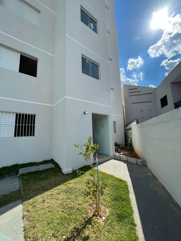OPORTUNIDADE ÚNICA DENTRO DO RESIDENCIAL SANTO ANTONIO - FRANCO DA ROCHA! Rua Cristiano Araújo Franco da Rocha - 