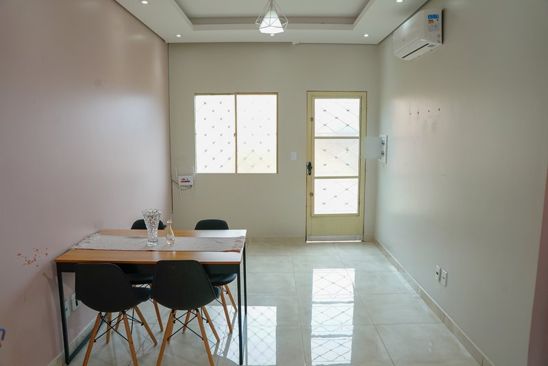 Casa Semi Mobiliada à Venda no Condomínio Vila dos Lírios – Novo Horizonte - Porto Velho Rua Principal Porto Velho - 