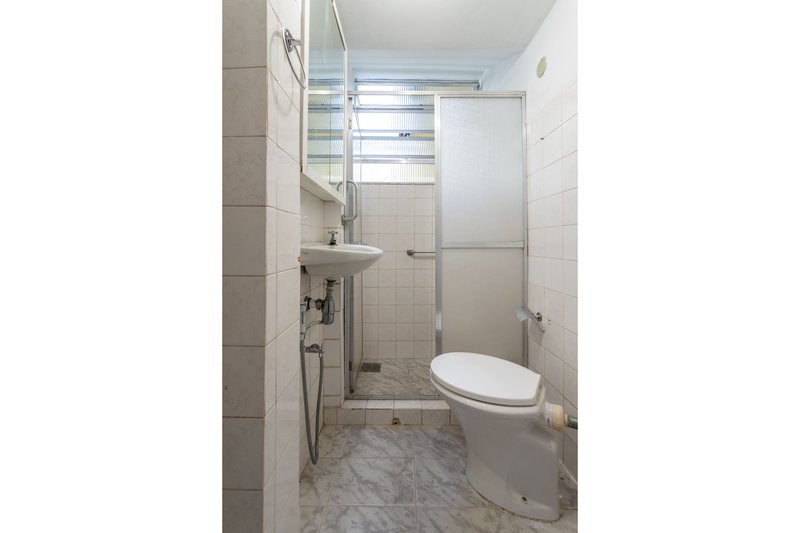 Quarto e sala com área externa! Rua Belisário Távora Rio de Janeiro - 