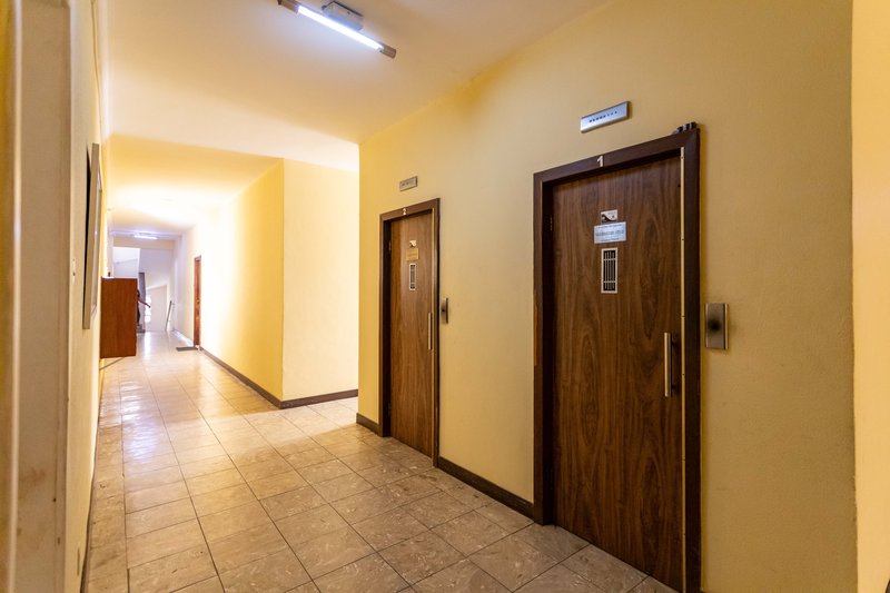 Quarto e sala com área externa! Rua Belisário Távora Rio de Janeiro - 