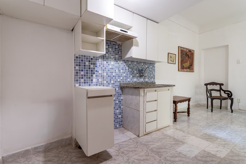 Quarto e sala com área externa! Rua Belisário Távora Rio de Janeiro - 