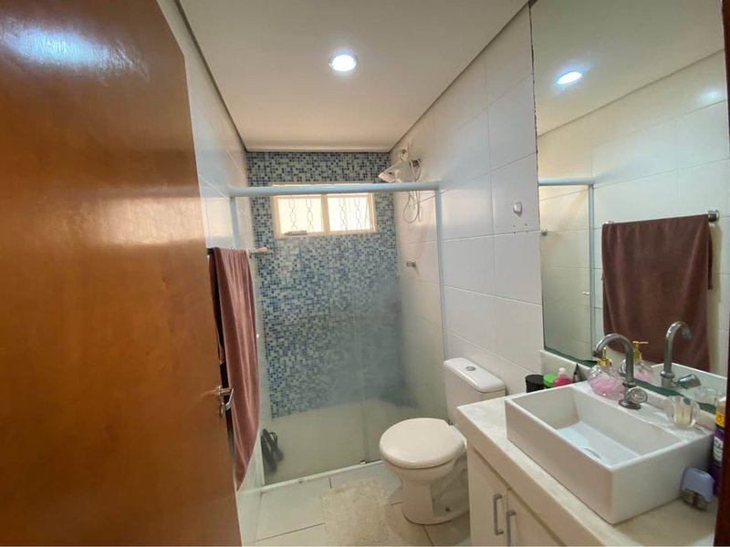 Casa 3 dormitórios sendo um suíte -Bairro São Lourenço-Limeira SP - Limeira - 