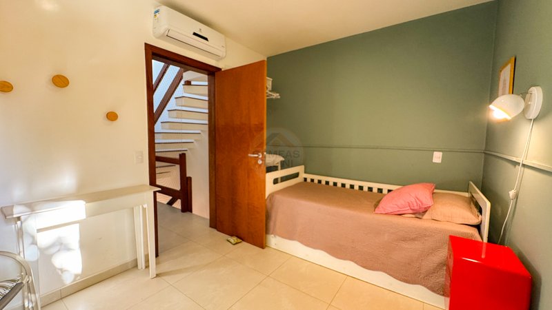 Casa em Condomínio na Praia de Juquehy - LOCAÇÃO DIÁRIA - São Sebastião - 