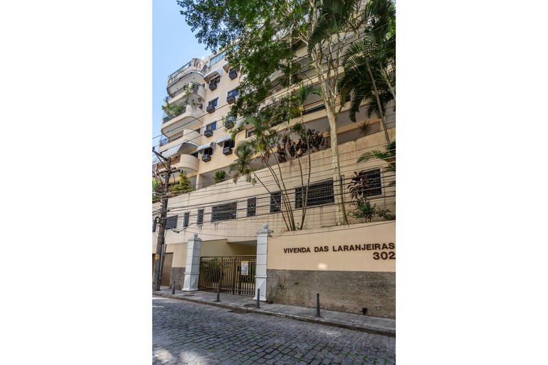 Reformado com ótima marcenaria e lazer completo no entorno da General Glicério! Rua Belisário Távora Rio de Janeiro - 
