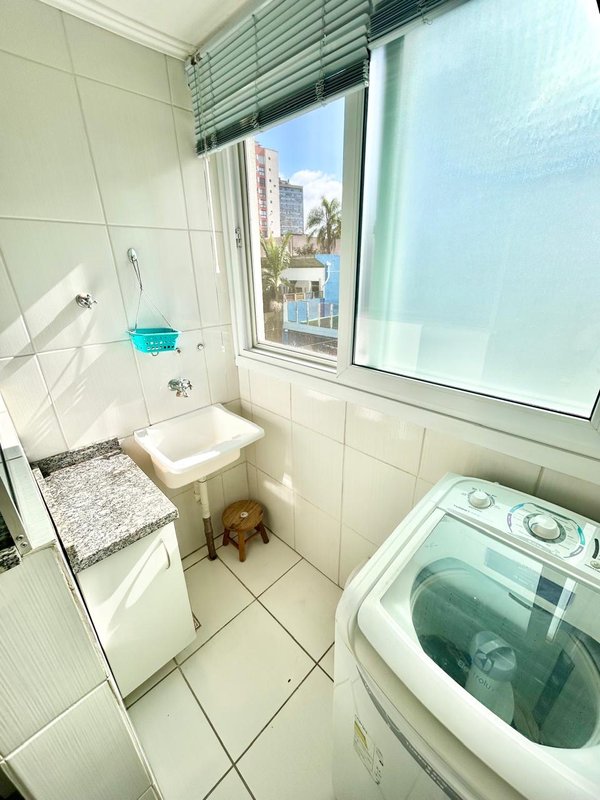 R$ 297.000 - BELO APARTAMENTO - MOBILIADO - 62M2 - 2 DORM - SUÍTE Rua Baronesa do Gravataí Porto Alegre - 
