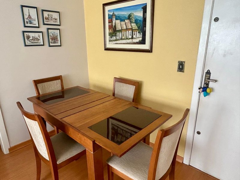 R$ 297.000 - BELO APARTAMENTO - MOBILIADO - 62M2 - 2 DORM - SUÍTE Rua Baronesa do Gravataí Porto Alegre - 