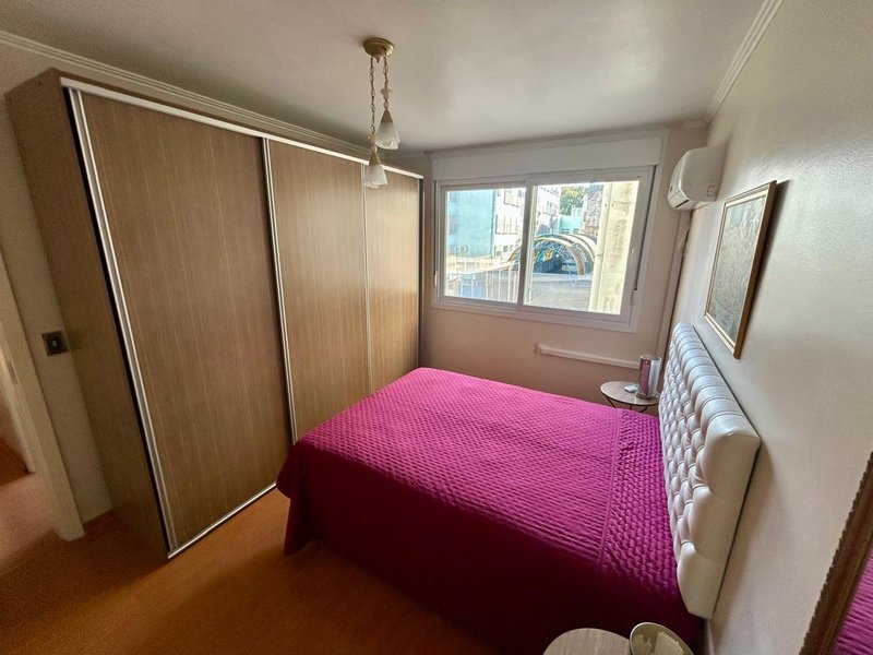 R$ 297.000 - BELO APARTAMENTO - MOBILIADO - 62M2 - 2 DORM - SUÍTE Rua Baronesa do Gravataí Porto Alegre - 
