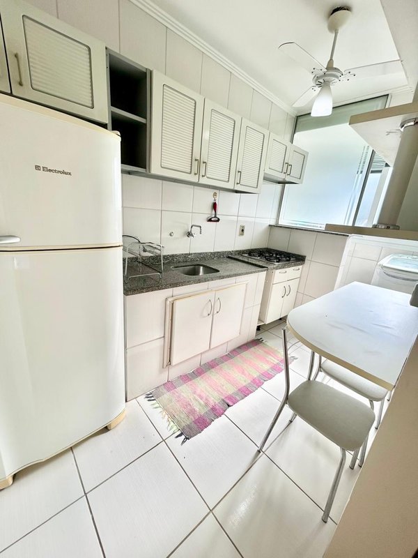 R$ 297.000 - BELO APARTAMENTO - MOBILIADO - 62M2 - 2 DORM - SUÍTE Rua Baronesa do Gravataí Porto Alegre - 